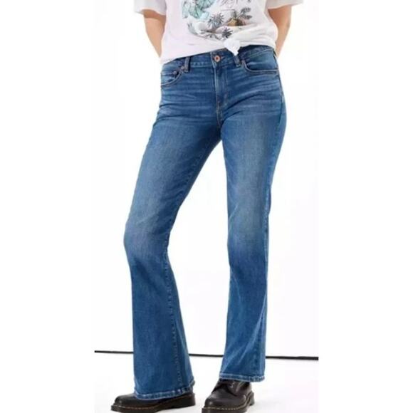 American Eagle Jeans Favorite Boyfriend Medium Wash Sz 8 - Picture 5 of 5